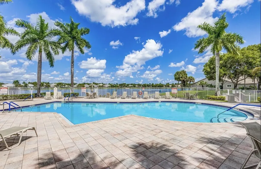 10746 Oak Bend Way Wellington FL 33414