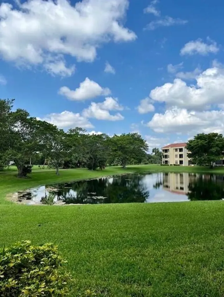 7472 La Paz Boulevard Boca Raton FL 33433