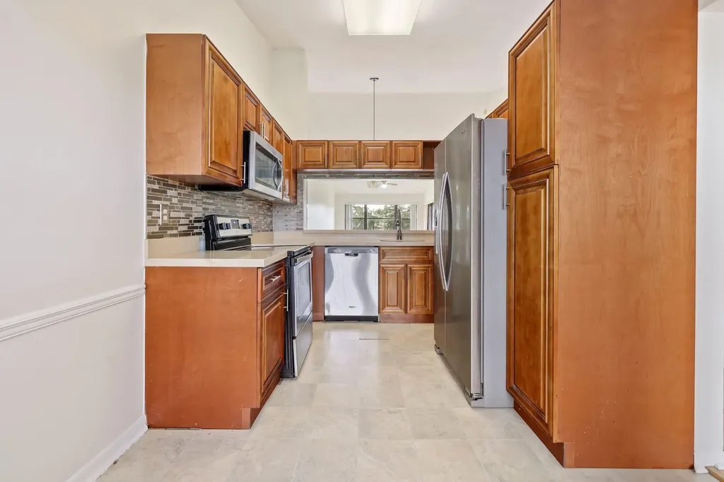 4698 Lucerne Lakes Boulevard E Lake Worth FL 33467