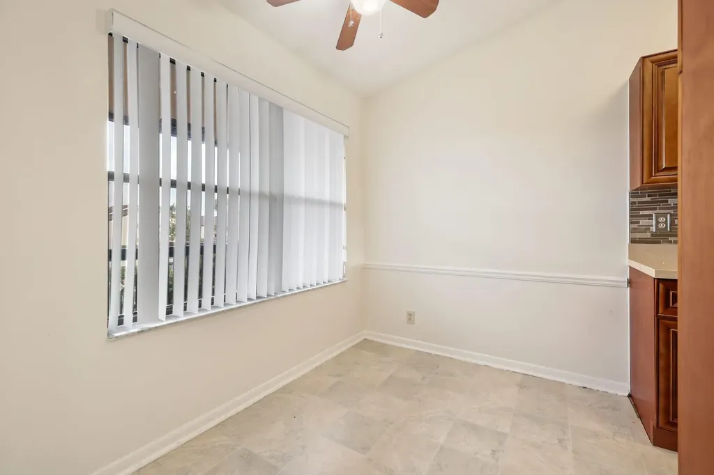 4698 Lucerne Lakes Boulevard E Lake Worth FL 33467