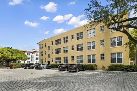 3224 Biscayne Boulevard Miami FL 33137