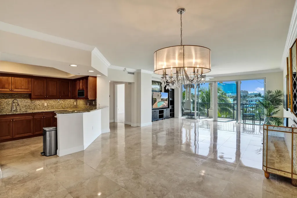 1414 SE 12th Street Fort Lauderdale FL 33316