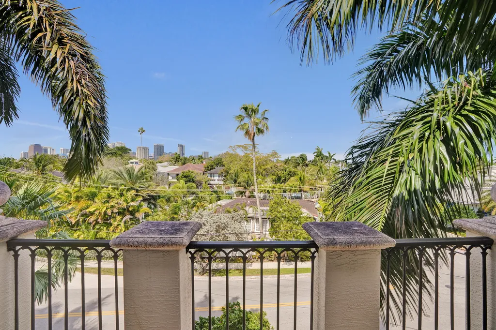 1414 SE 12th Street Fort Lauderdale FL 33316