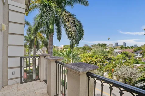 1414 SE 12th Street Fort Lauderdale FL 33316