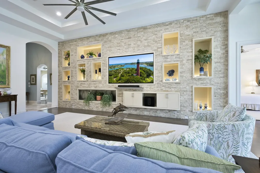 260 Carina Drive Jupiter FL 33478