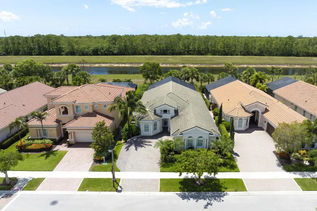 260 Carina Drive Jupiter FL 33478