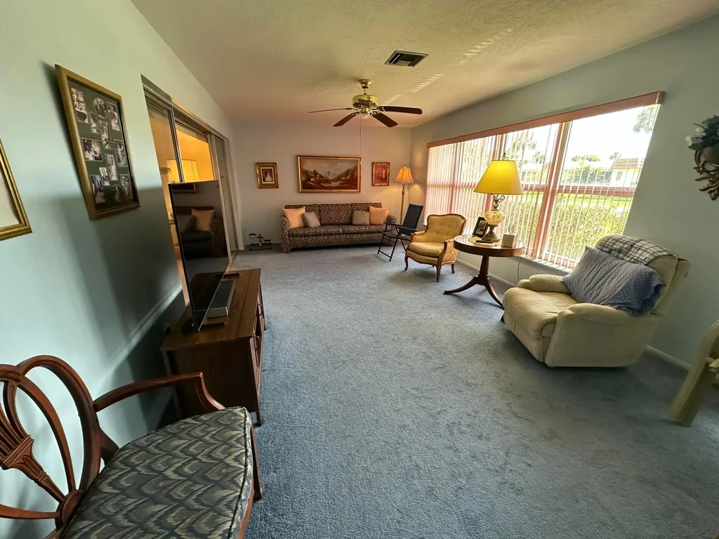 5725 Fernley Drive E West Palm Beach FL 33415