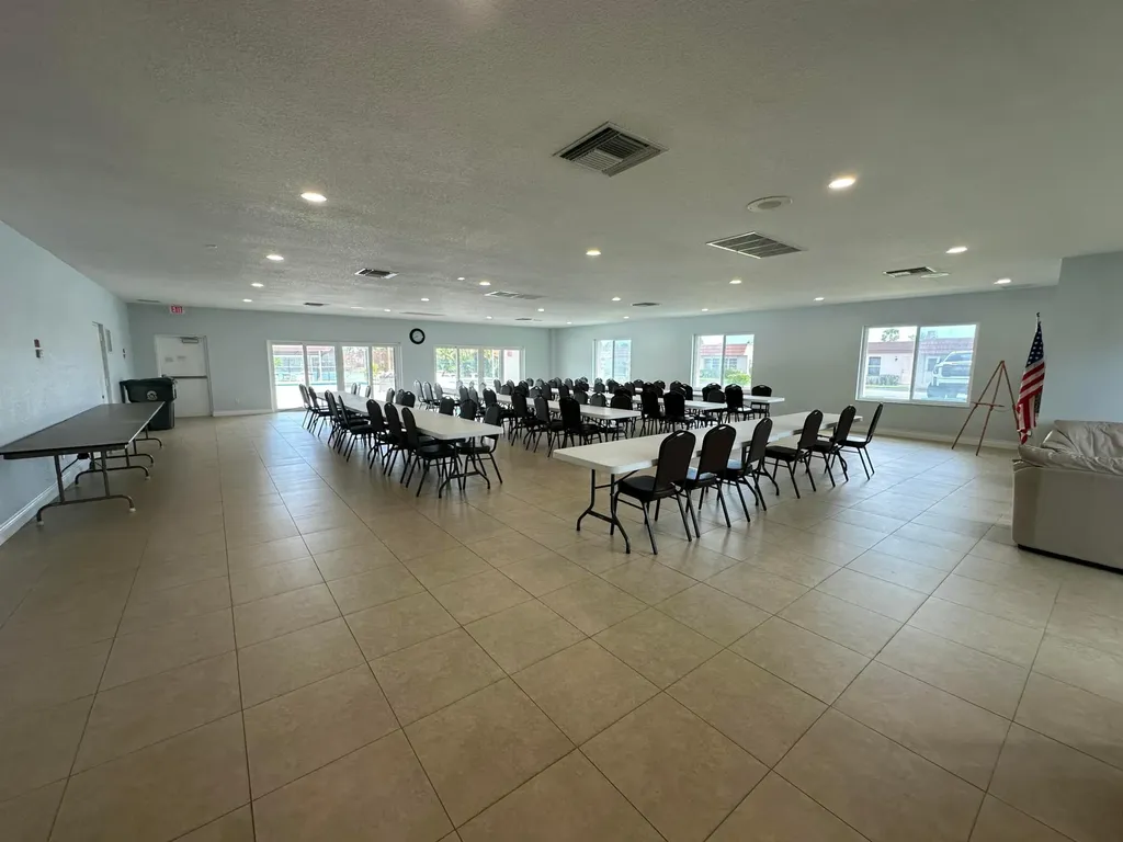 5725 Fernley Drive E West Palm Beach FL 33415