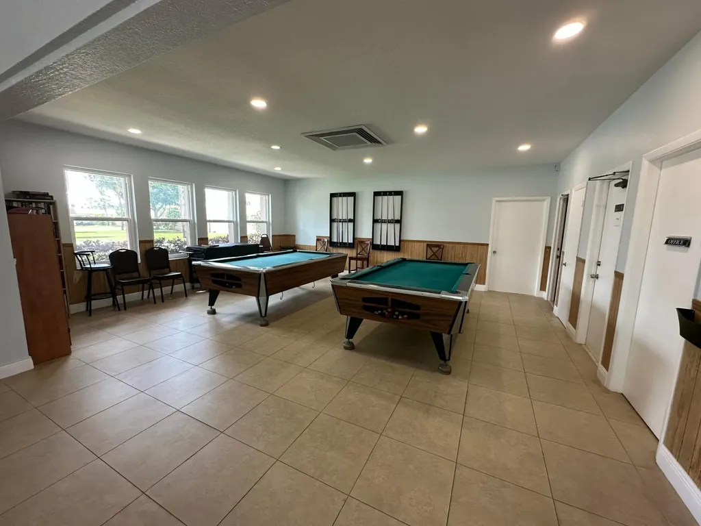 5725 Fernley Drive E West Palm Beach FL 33415