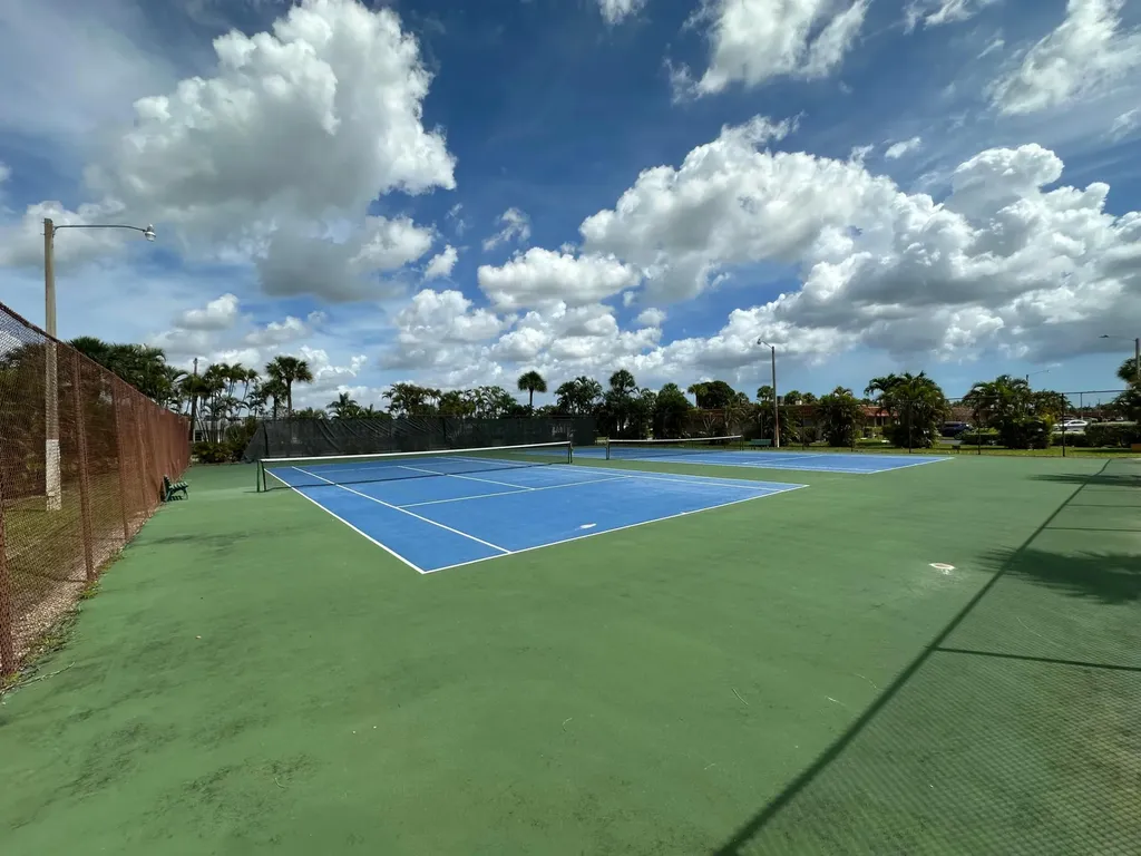 5725 Fernley Drive E West Palm Beach FL 33415
