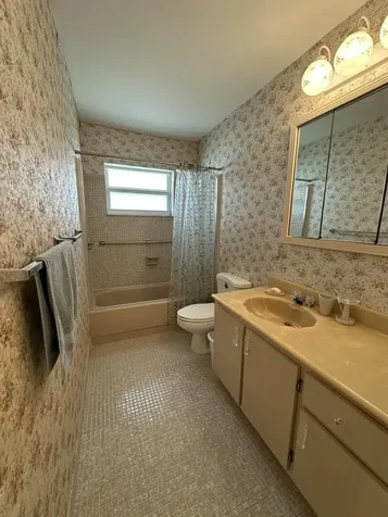 5725 Fernley Drive E West Palm Beach FL 33415