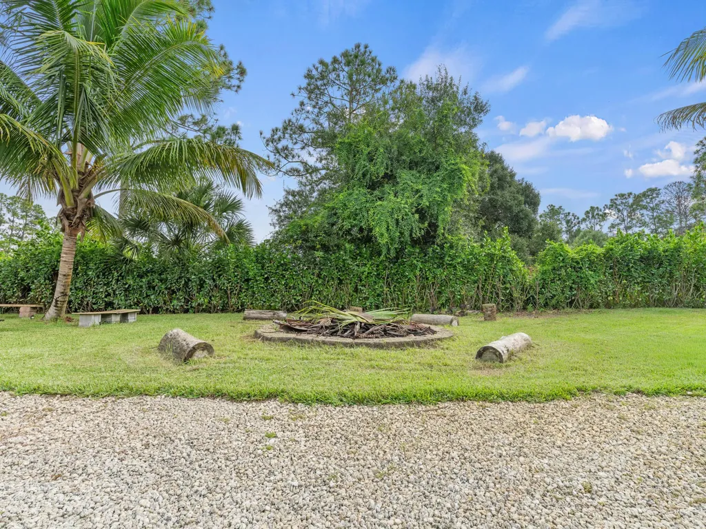 18392 N 50th Street Street N Loxahatchee FL 33470