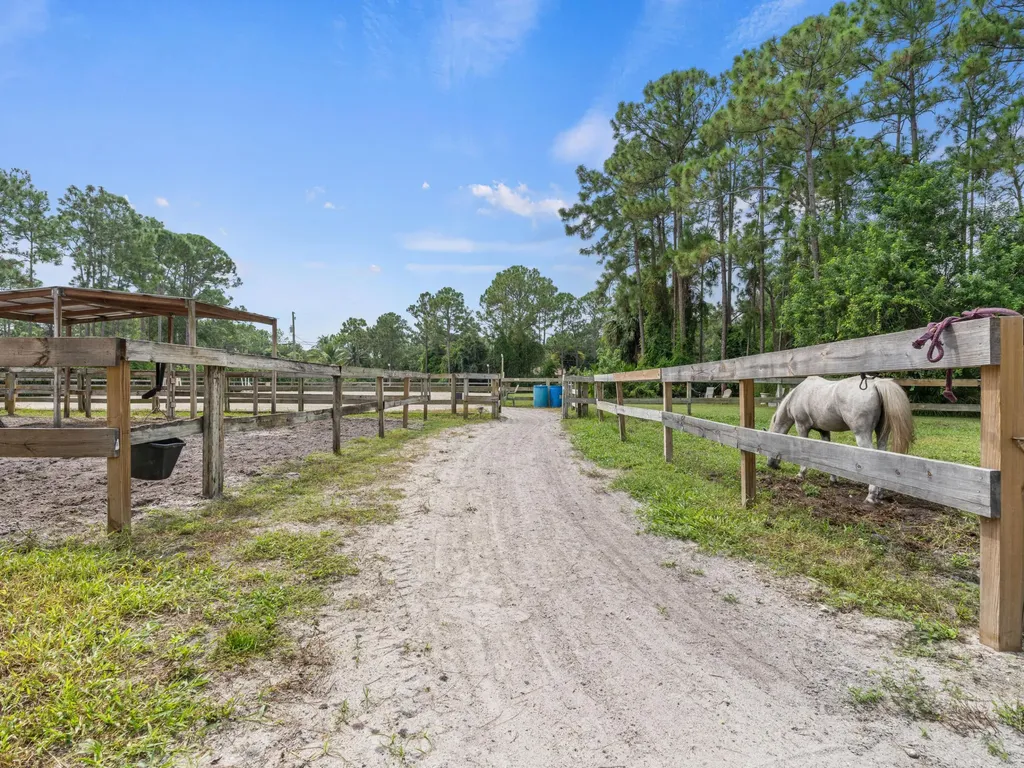 18392 N 50th Street Street N Loxahatchee FL 33470
