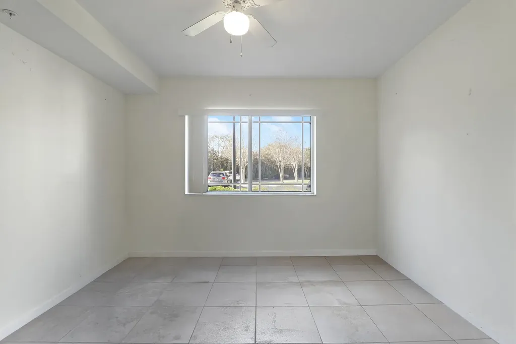 181 SW Palm Drive Port St Lucie FL 34986