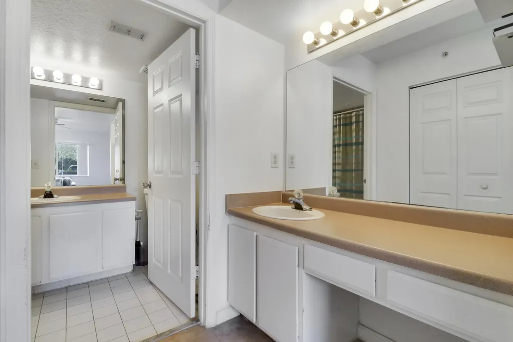 181 SW Palm Drive Port St Lucie FL 34986