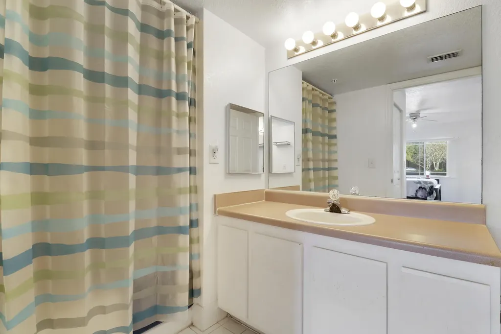 181 SW Palm Drive Port St Lucie FL 34986