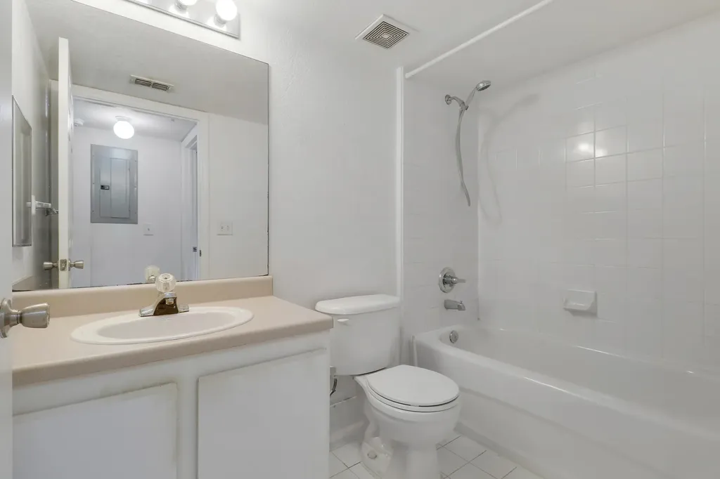 181 SW Palm Drive Port St Lucie FL 34986