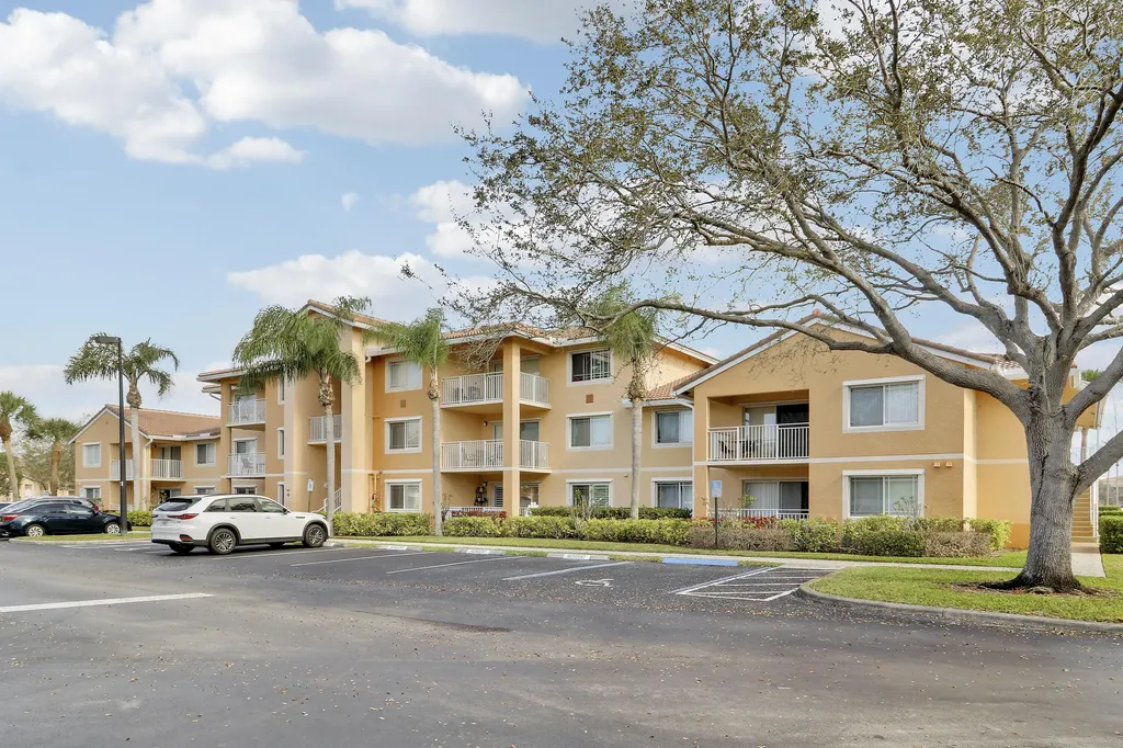 181 SW Palm Drive Port St Lucie FL 34986