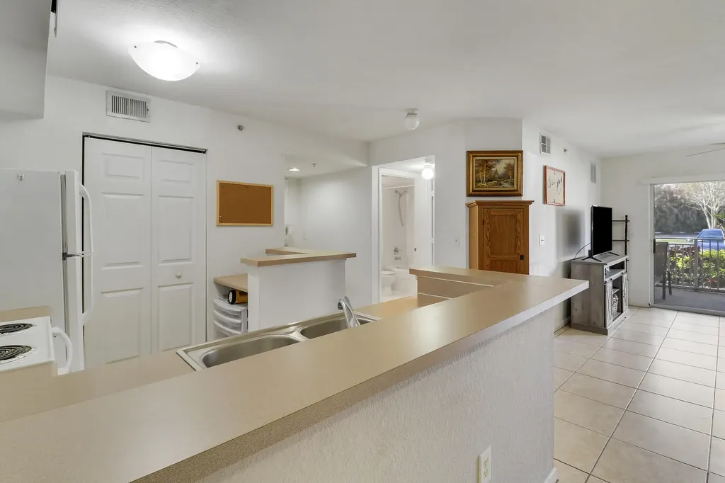 181 SW Palm Drive Port St Lucie FL 34986
