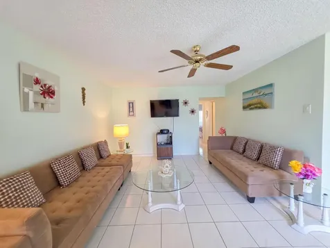 291 Norwich M West Palm Beach FL 33417