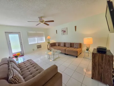 291 Norwich M West Palm Beach FL 33417