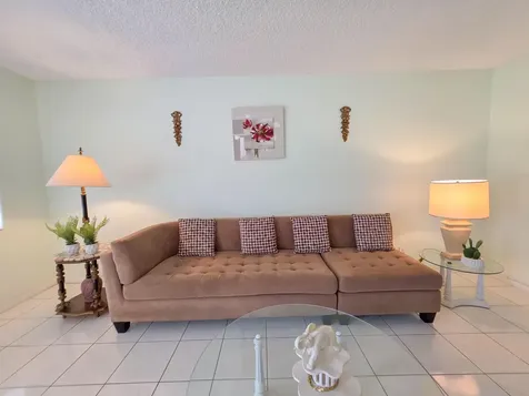 291 Norwich M West Palm Beach FL 33417