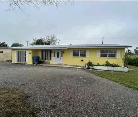 740 SE 2nd Street Belle Glade FL 33430