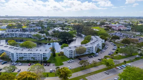 3024 Durham A Deerfield Beach FL 33442