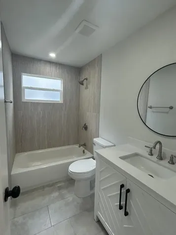 1531 W Avenue H W Riviera Beach FL 33404