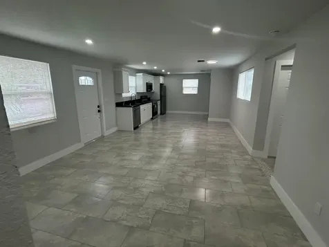 1531 W Avenue H W Riviera Beach FL 33404