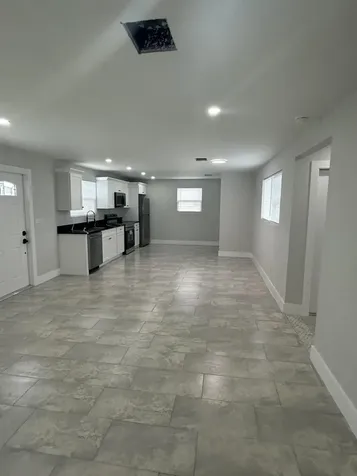1531 W Avenue H W Riviera Beach FL 33404