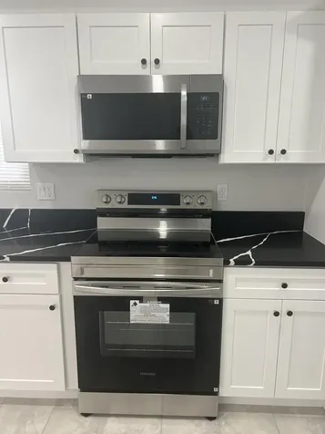 1531 W Avenue H W Riviera Beach FL 33404