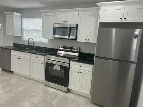 1531 W Avenue H W Riviera Beach FL 33404