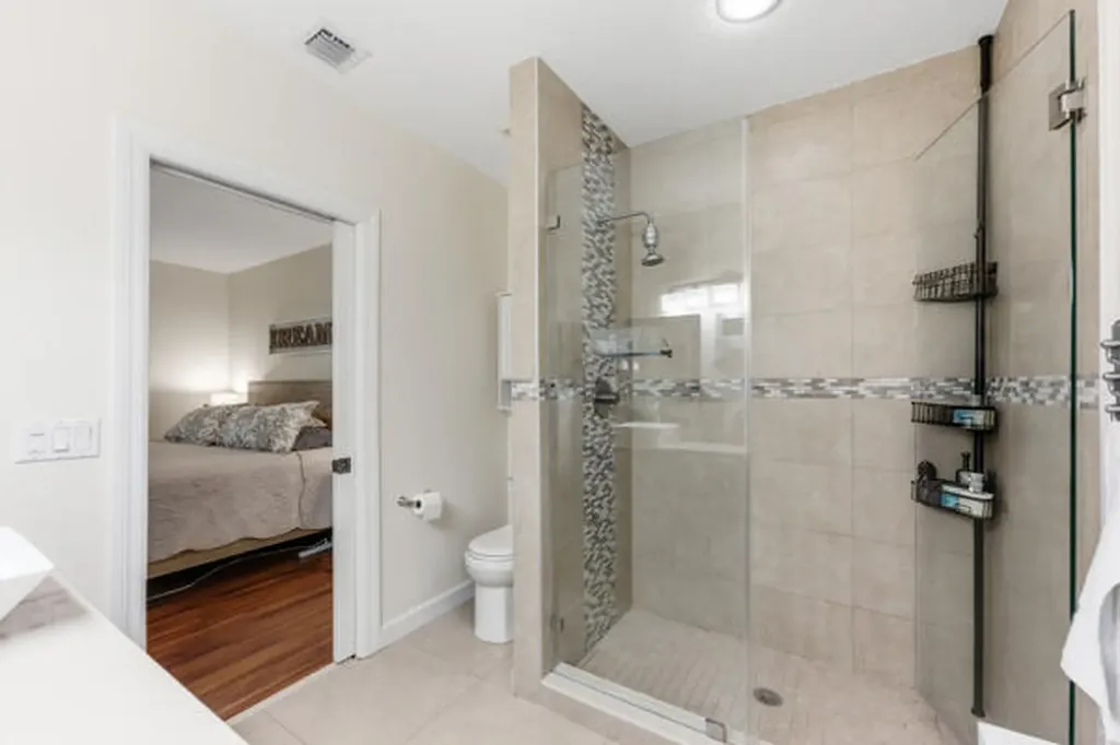 824 SE 4th Court Deerfield Beach FL 33441