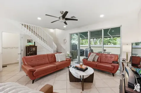 824 SE 4th Court Deerfield Beach FL 33441