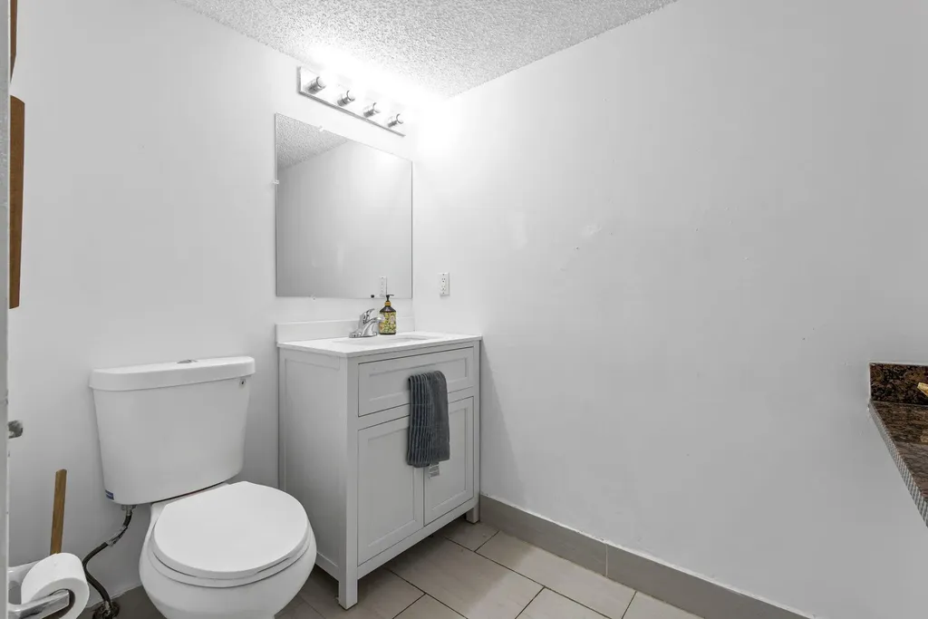 741 N Pine Island Road Plantation FL 33324