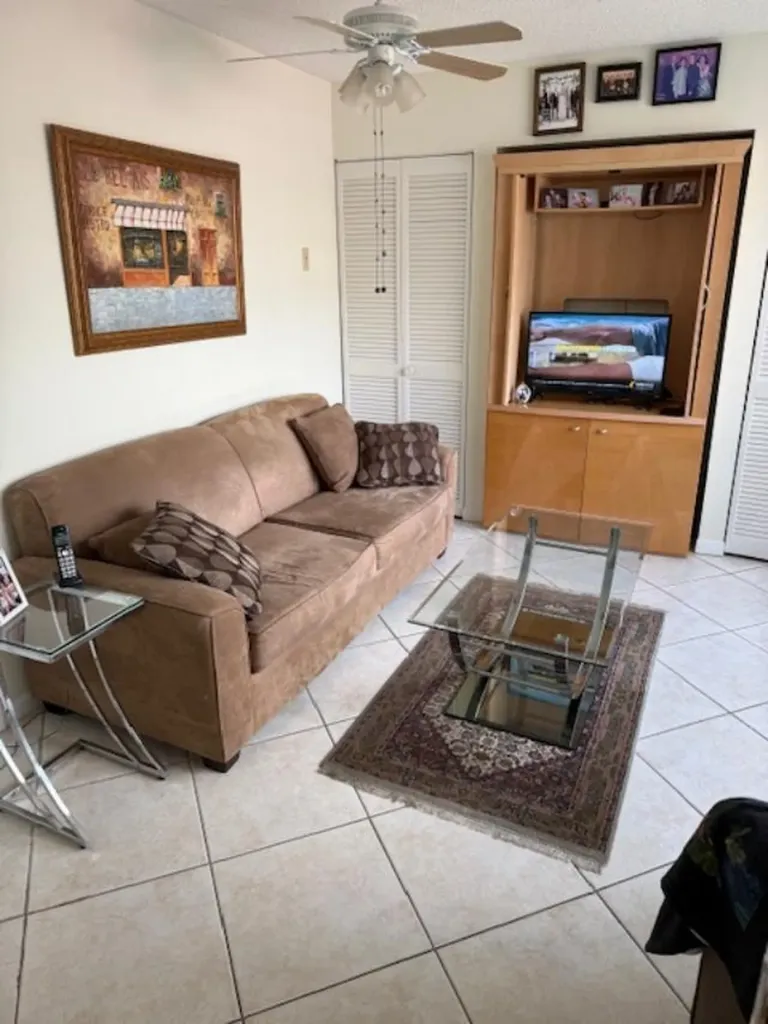 13678 Vía Flora Delray Beach FL 33484