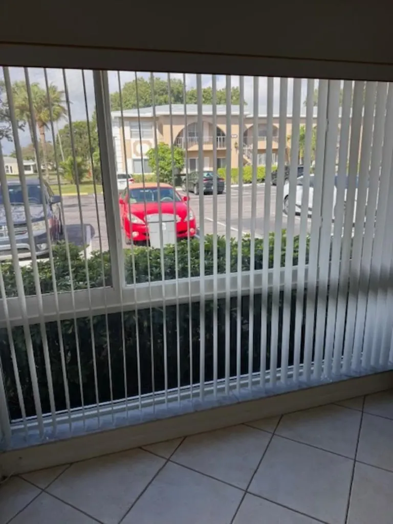 13678 Vía Flora Delray Beach FL 33484