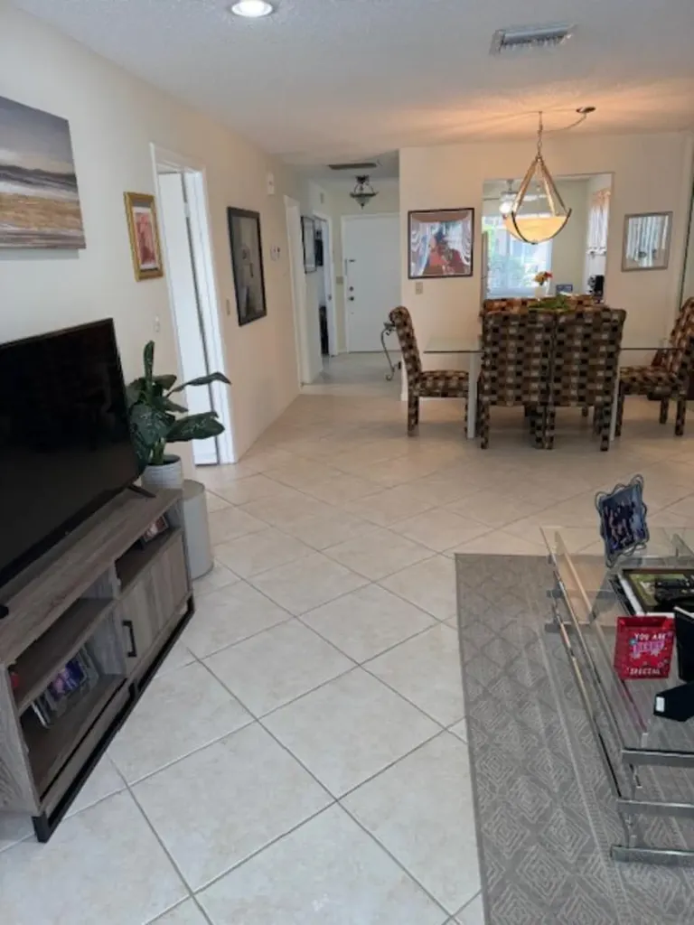 13678 Vía Flora Delray Beach FL 33484