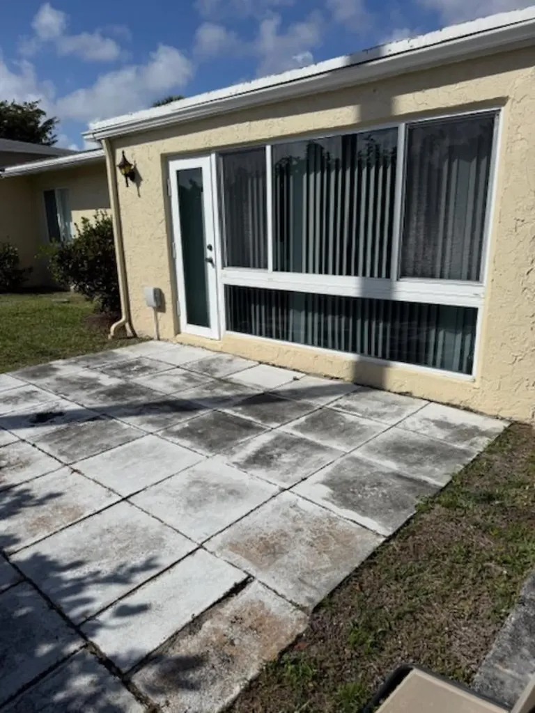 13678 Vía Flora Delray Beach FL 33484
