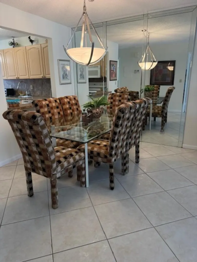 13678 Vía Flora Delray Beach FL 33484