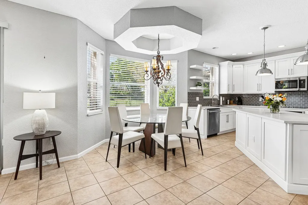 2015 Reston Circle Royal Palm Beach FL 33411