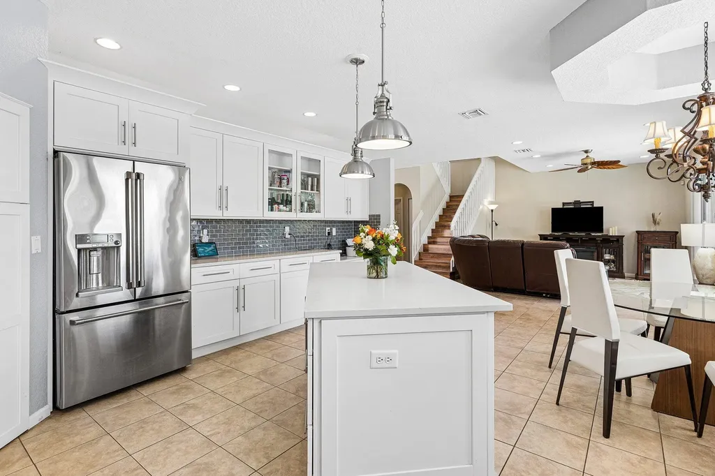 2015 Reston Circle Royal Palm Beach FL 33411