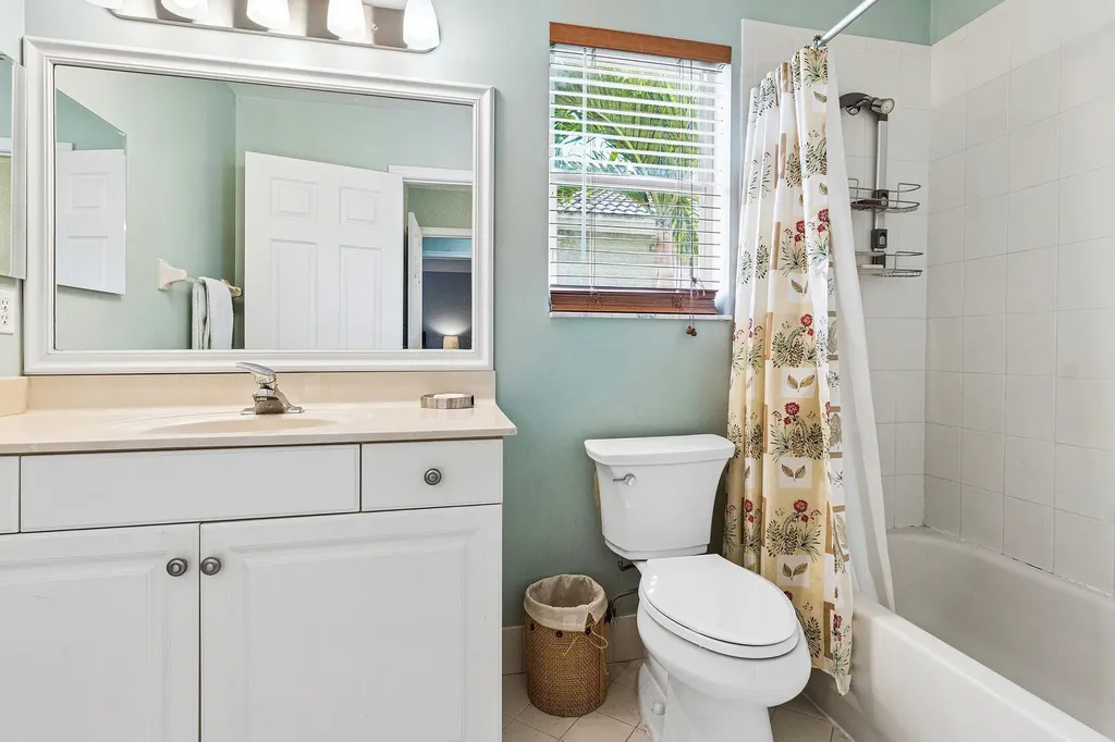 2015 Reston Circle Royal Palm Beach FL 33411