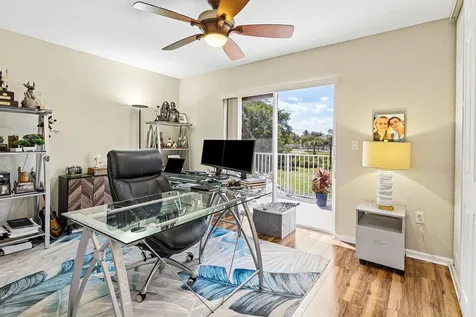 2015 Reston Circle Royal Palm Beach FL 33411