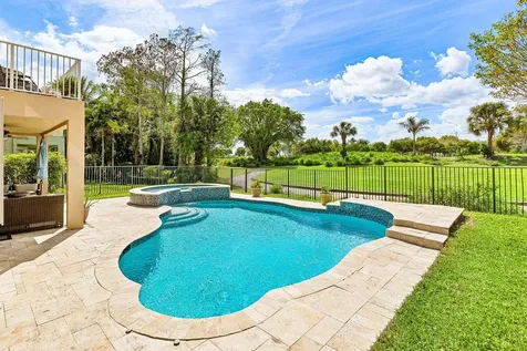 2015 Reston Circle Royal Palm Beach FL 33411