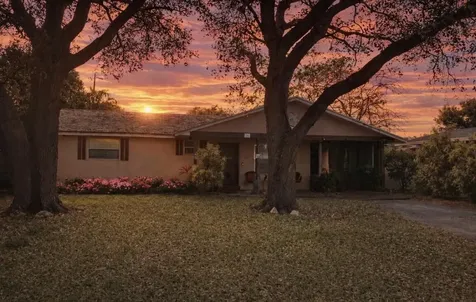 823 Lynnwood Drive Lake Worth Beach FL 33461