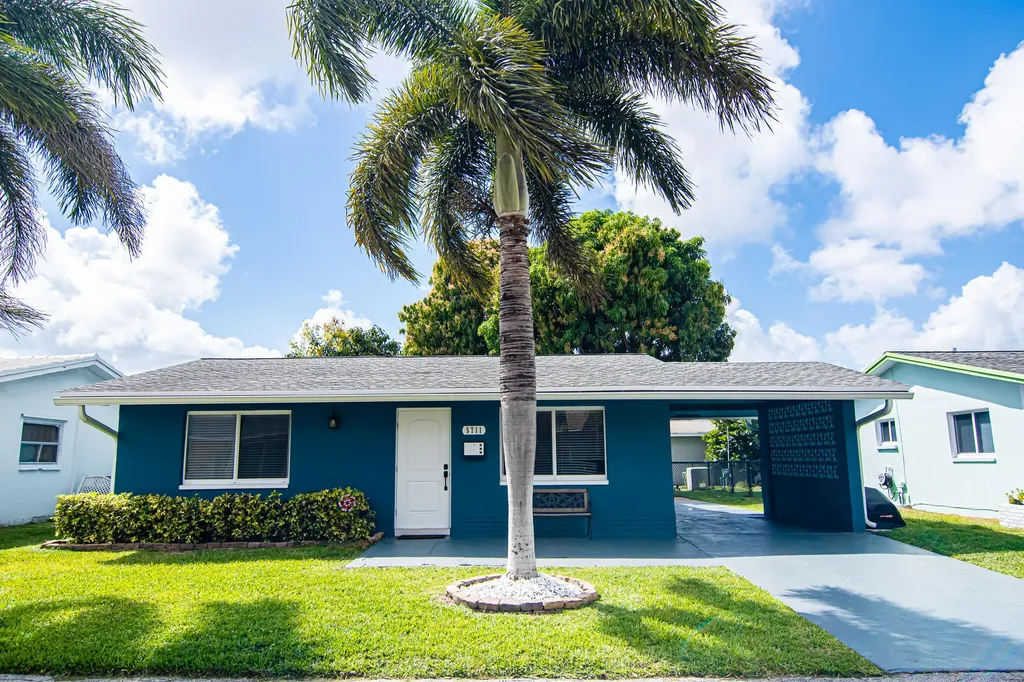 5711 NW 48th Avenue Tamarac FL 33319