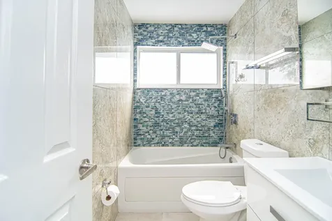 5711 NW 48th Avenue Tamarac FL 33319