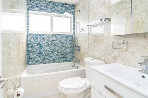 5711 NW 48th Avenue Tamarac FL 33319